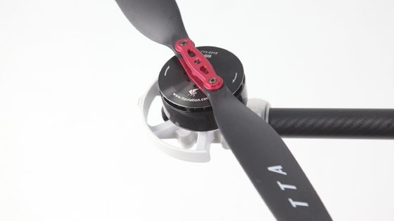 Exercício de Treinamento de UAV Multirotor Personalizado Multifuncional para Aplicações Agrícolas