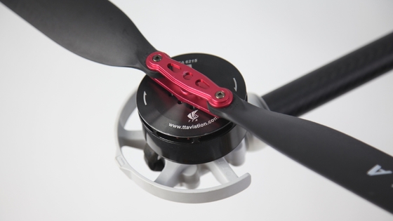 Exercício de Treinamento de UAV Multirotor Personalizado Multifuncional para Aplicações Agrícolas