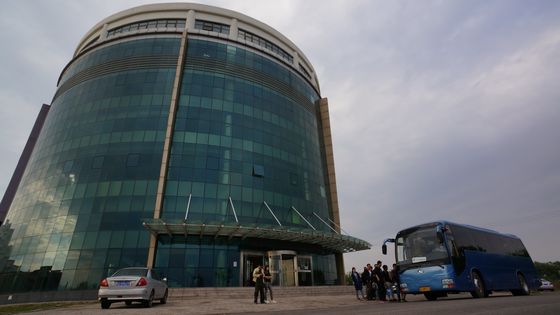 Drone UAV agrícola multi-rotor portátil para proteção de plantas