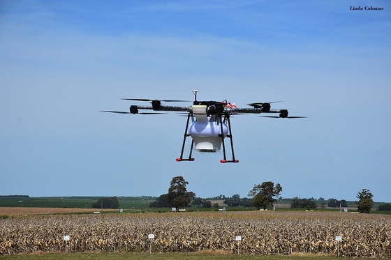 Drone de pulverização de pesticidas de cultivo de 4 eixos personalizado para energia de pesticidas remotos de 5L