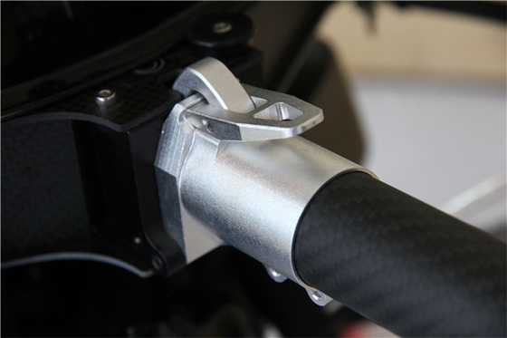 Engenheiros para a manutenção de máquinas no exterior PU Crop Sprayer Drone para Pesticida de Potência