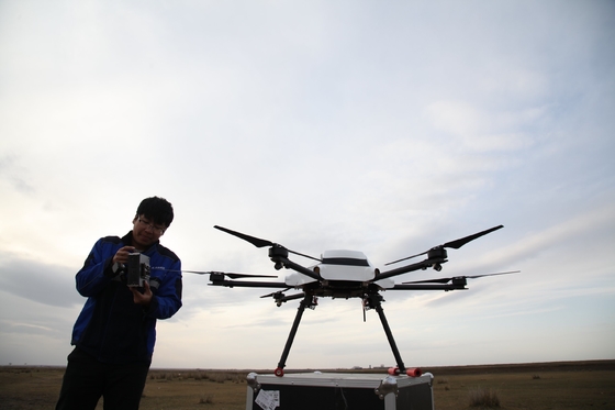 Controle remoto de pragas Autopilot GPS Drone com desinfetante líquido
